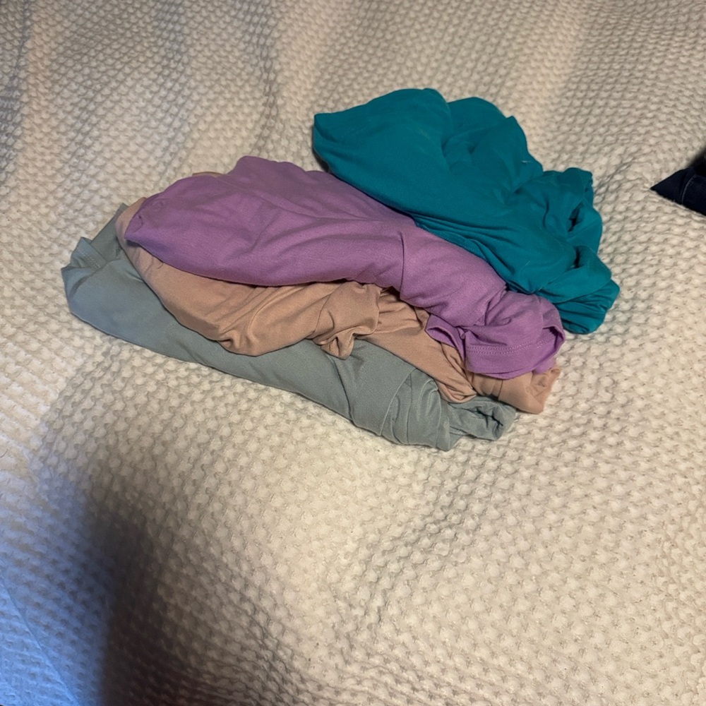 Zenana T-shirt bundle (4 pack)